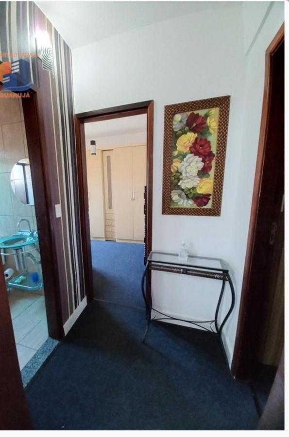 Apartamento Aconchegante Na Enseada Гуаружа Екстериор снимка